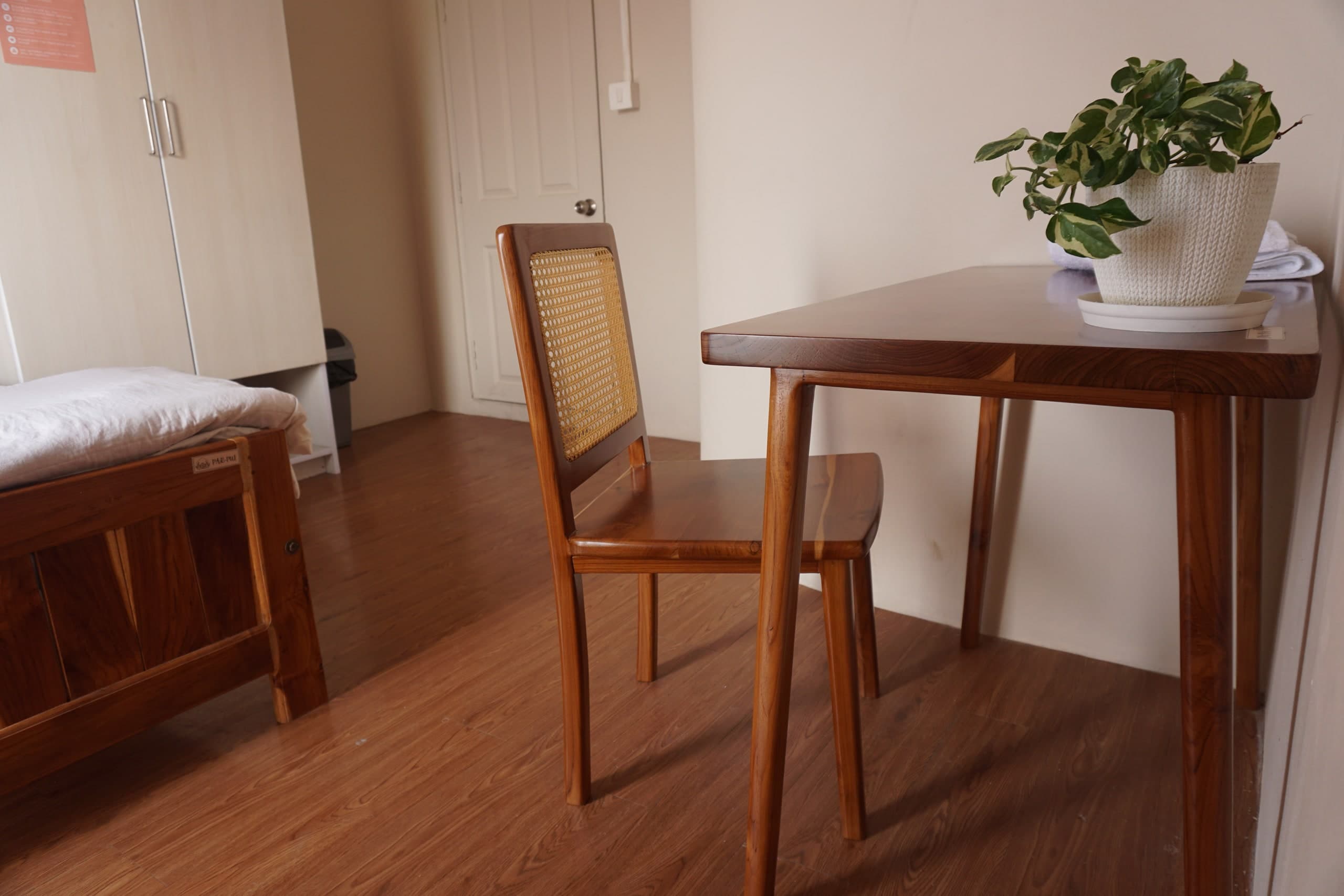 Guest room details and natural light