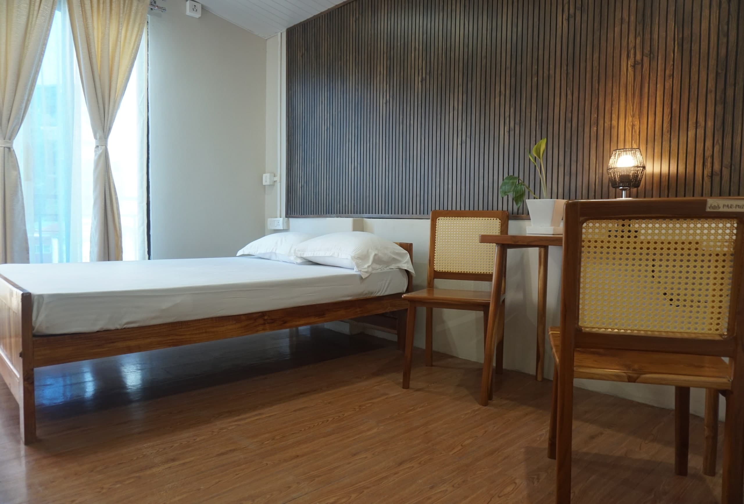 Cozy private room at Par-Pui Homestay